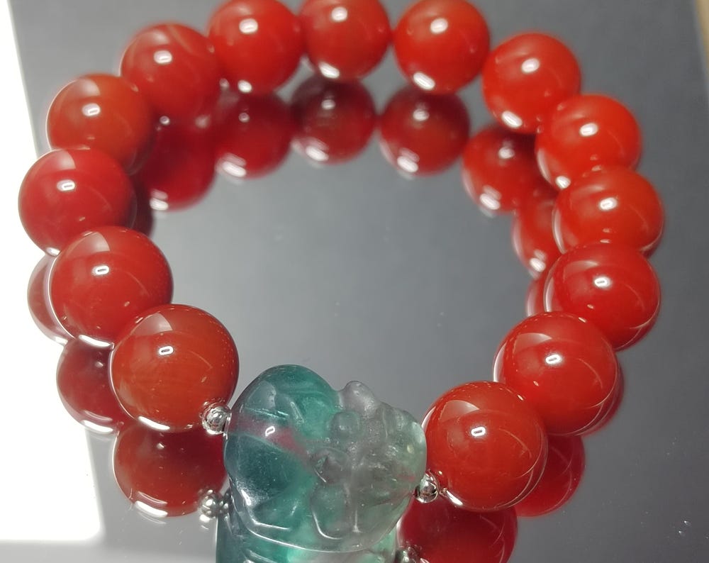Nanhong Agate