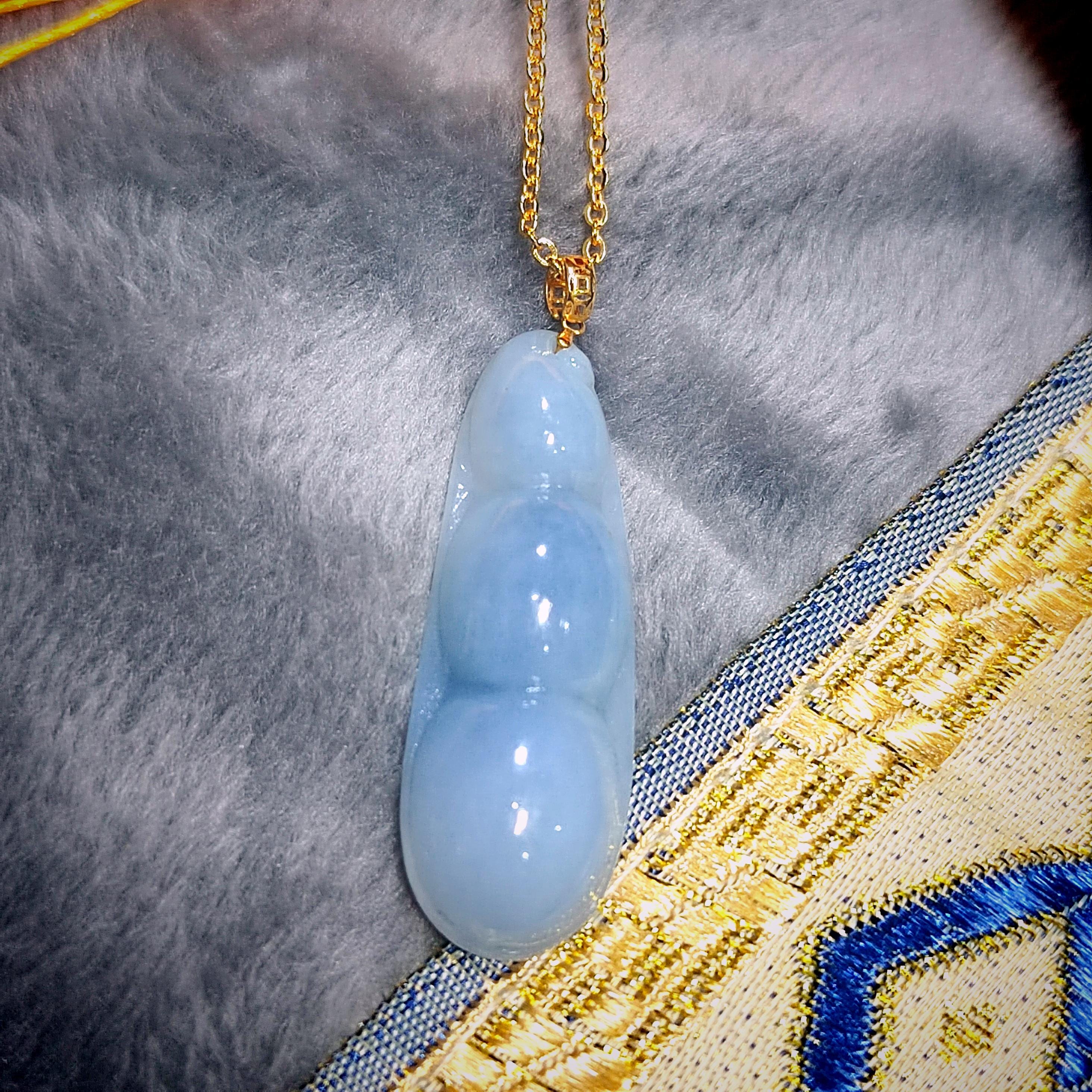 Hand Carved Elegant Rare Purple Icy Lucky Bean 福豆 Shape Jadeite 18K Solid Yellow Gold Setting SL022 - SL Precious