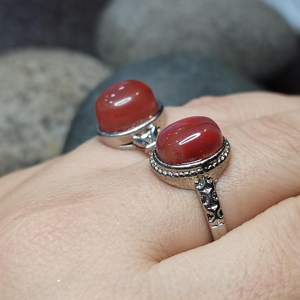 Waxi Nanhong South Red Agate Ring Set: 18K Gold, Victorian & Minimalist SL418