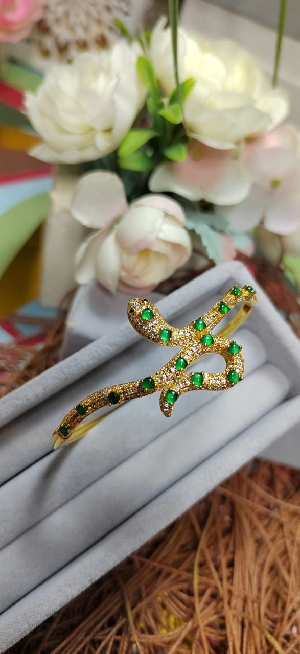 Luxury Snake Design S925 Silver Bangle | Imperial Green Jadeite | 18K Gold Plated SL065 - SL Precious