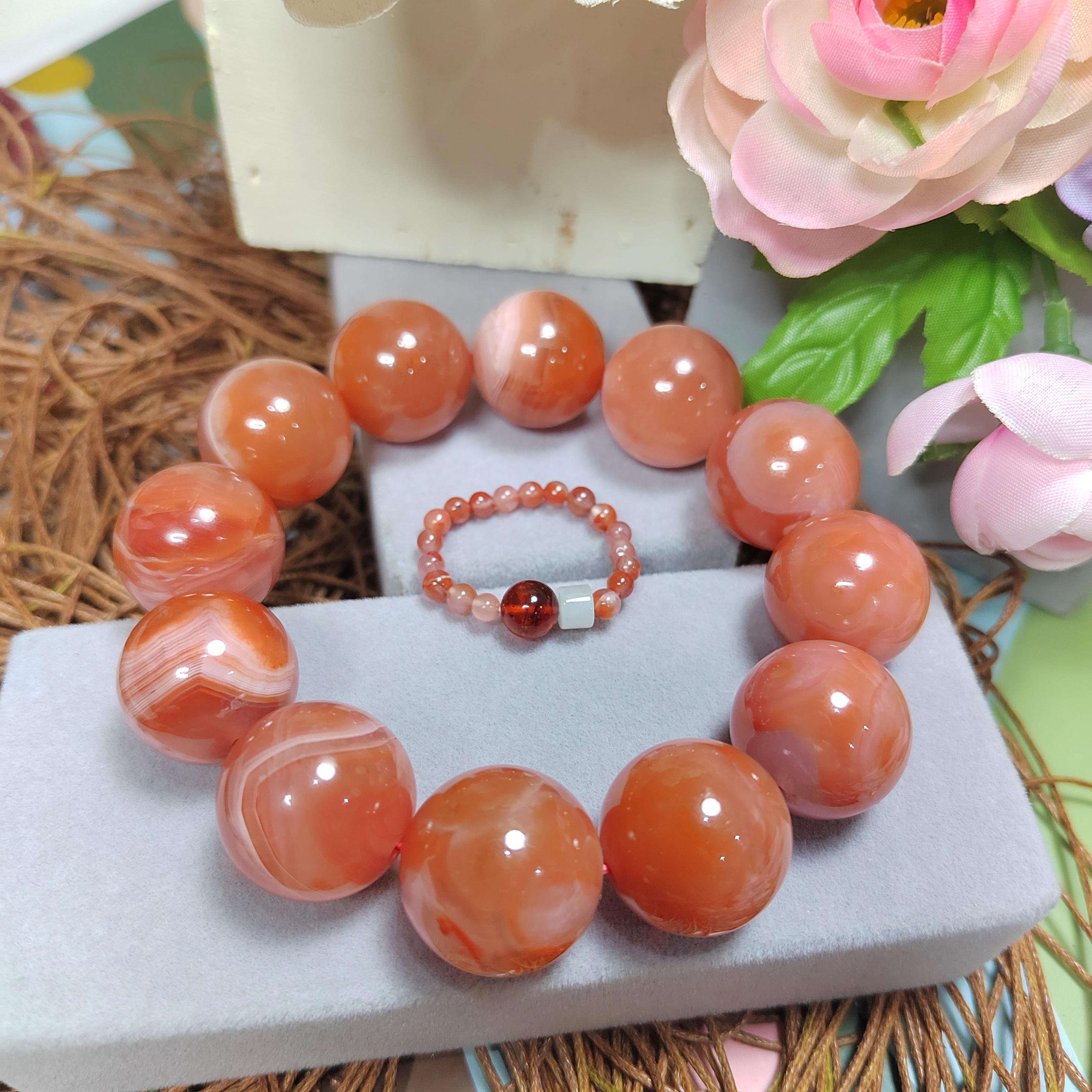 Nanhong Agate Bracelet: Natural Red Silk Agate Beads (19-19.5mm) SL108