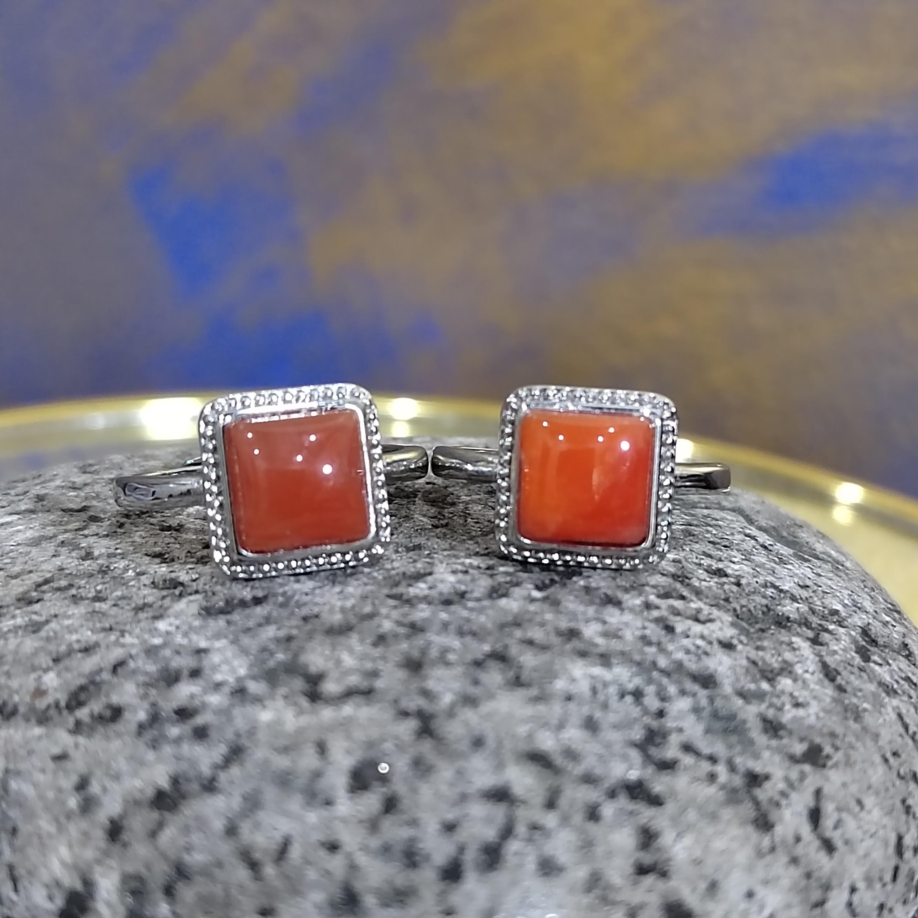 Liangshan Waxi Nanhong Agate Ring: 18K Gold-Plated Brass, Adjustable SL419