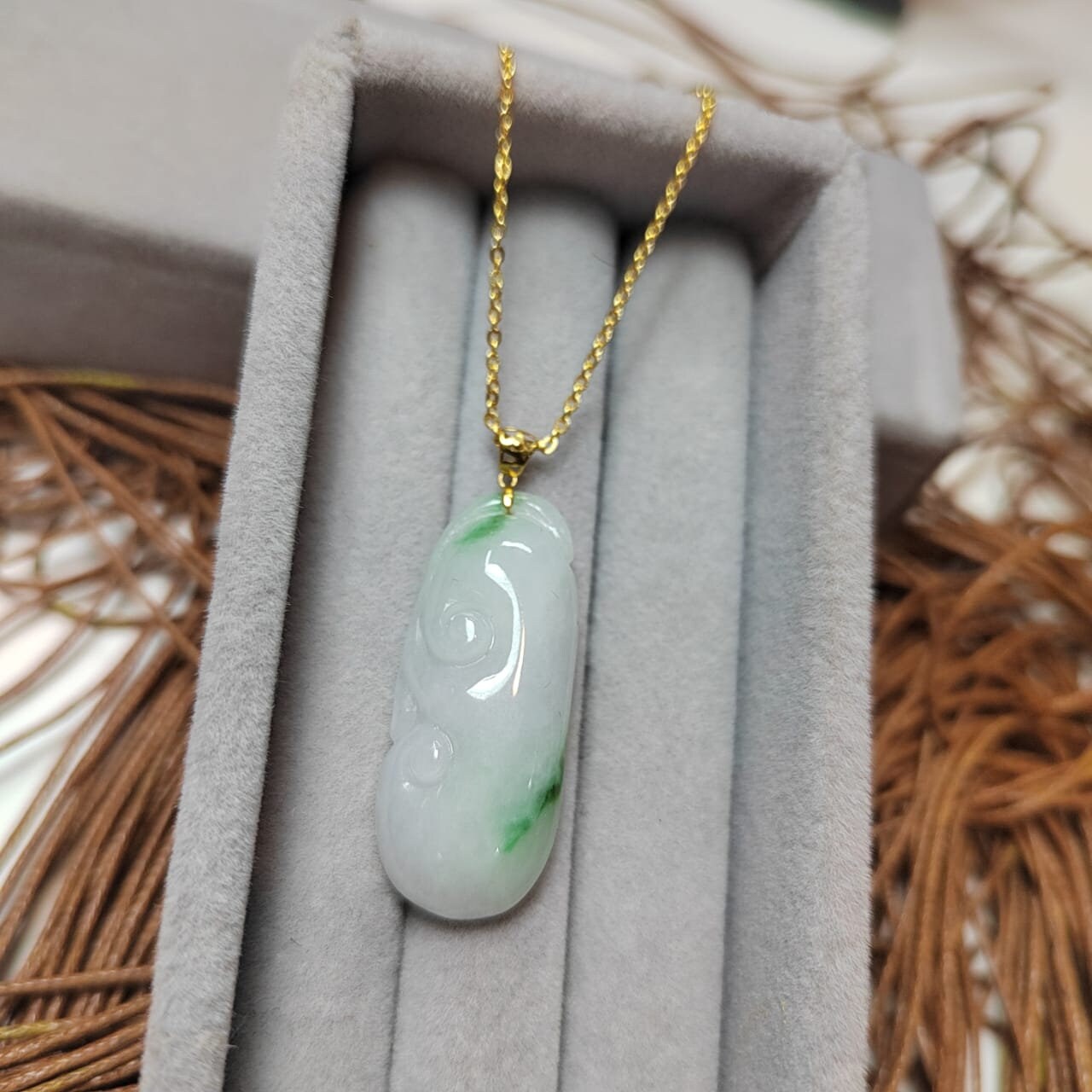 Exquisite Burmese Jadeite Pendant with Necklace - Hand Carved A-Grade Gemstone in 18k Gold Setting SL8015 - SL Precious