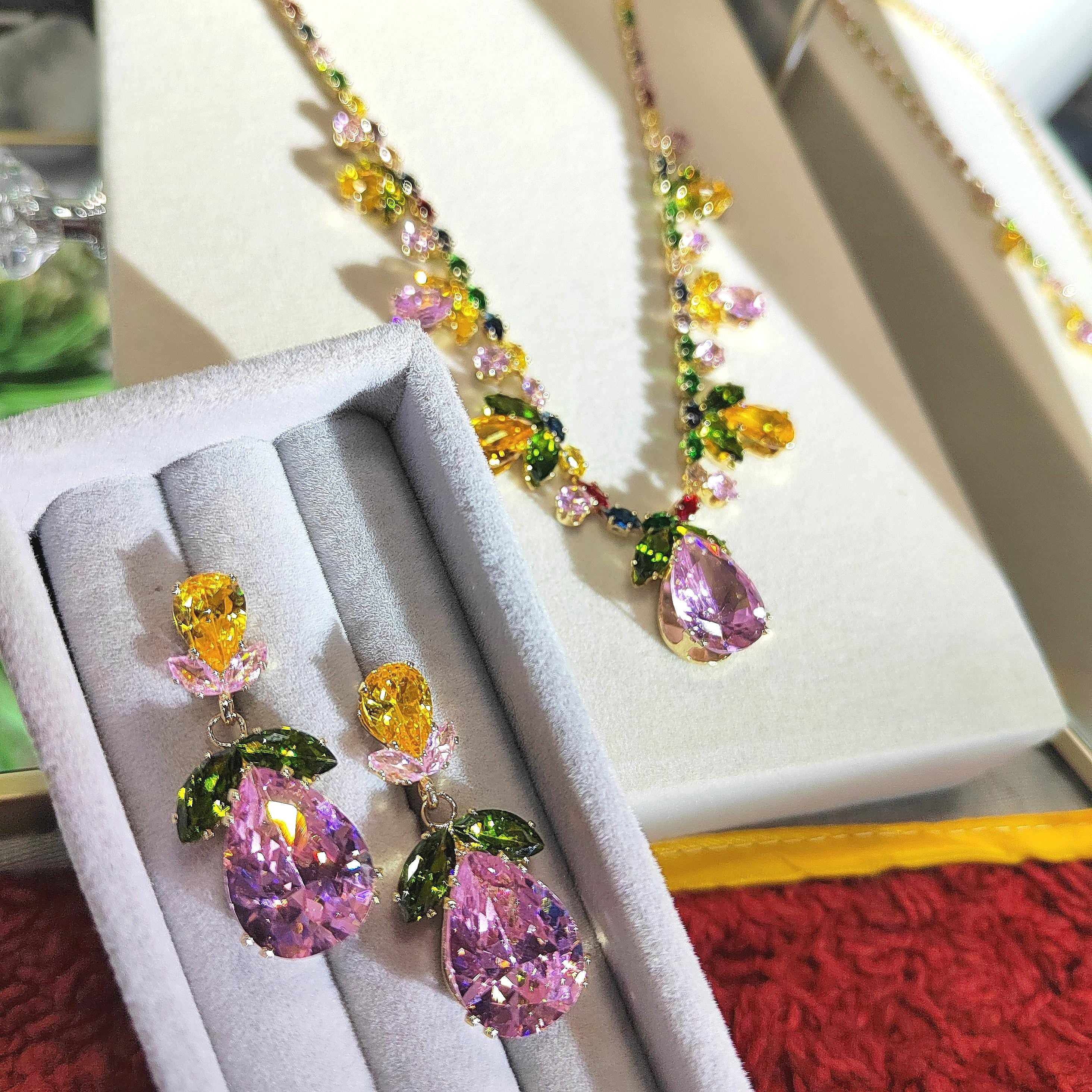 Zircon Flower Leaf Jewelry Set: Teardrop Necklace & Earrings SL153 - SL Precious