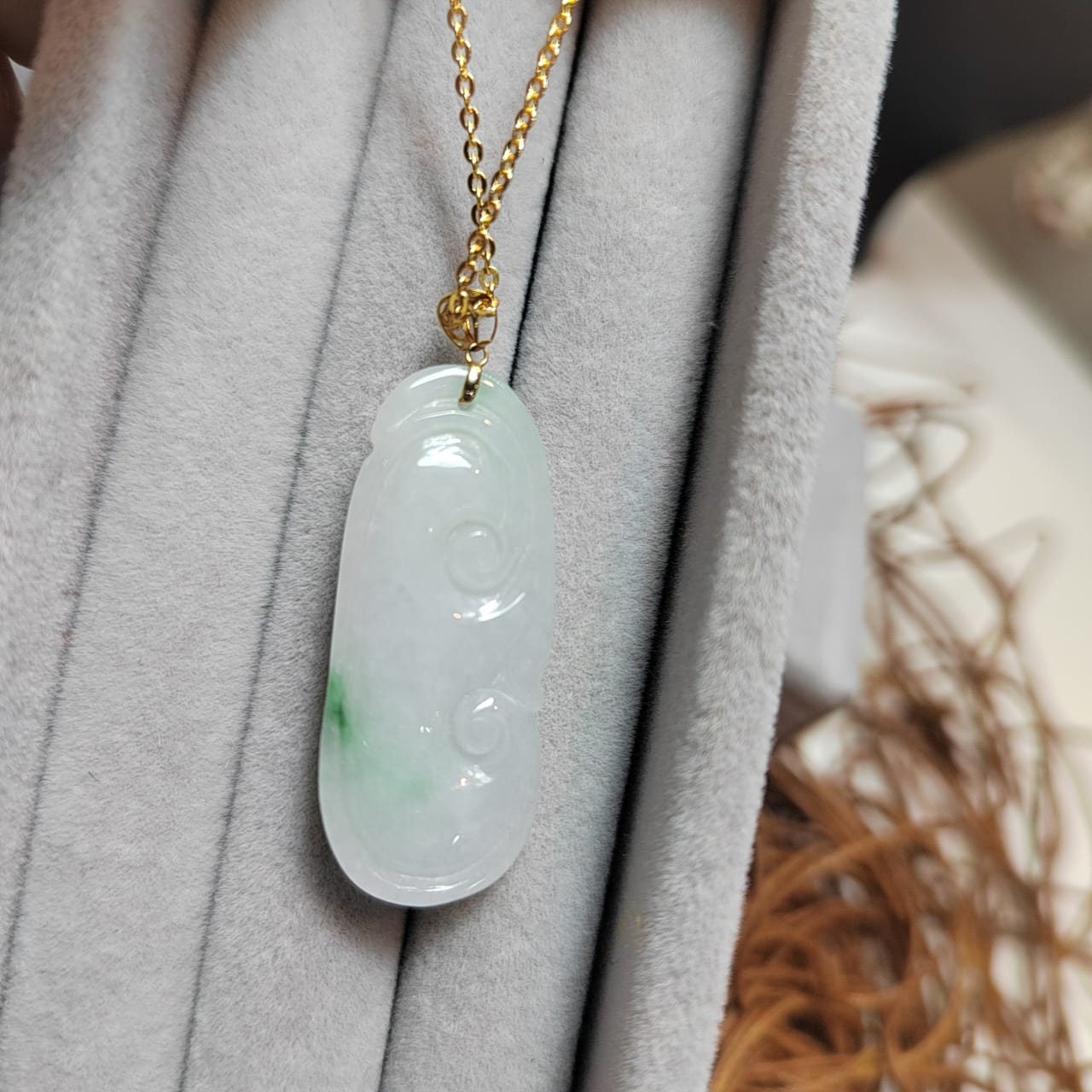 Exquisite Burmese Jadeite Pendant with Necklace - Hand Carved A-Grade Gemstone in 18k Gold Setting SL8015 - SL Precious