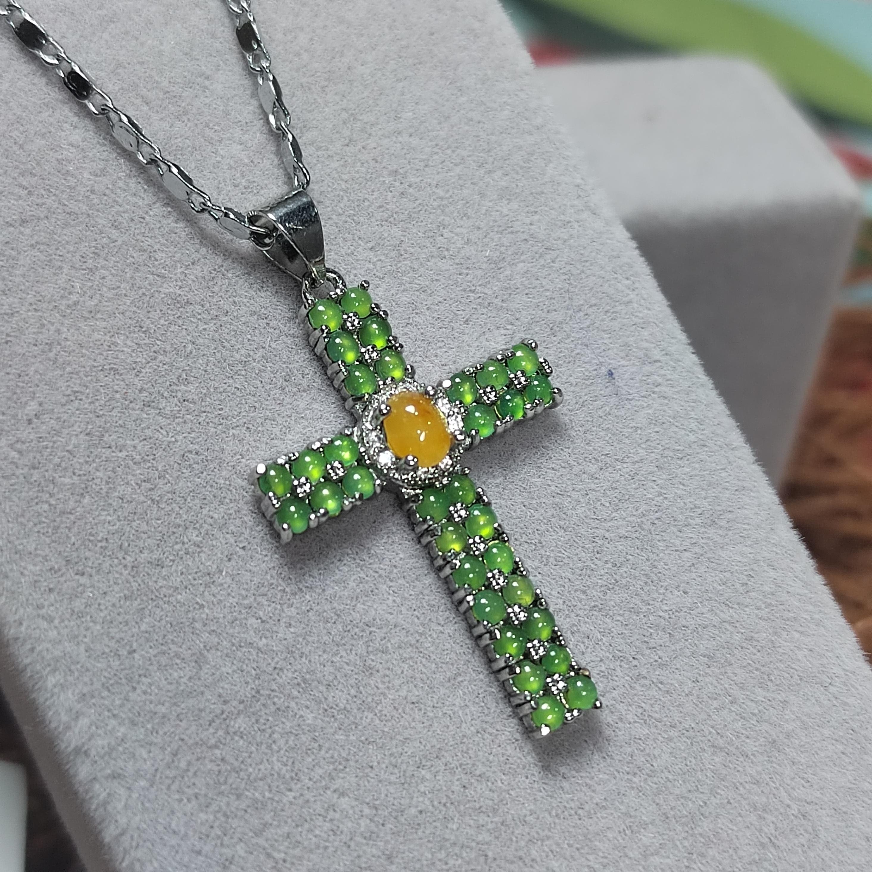 Certified Beautiful Gemstone A Grade Burmese Natural Apple Green/Yellow Jadeite Cross 925 Untreated Christian Cross Jewelry Gifts SL058