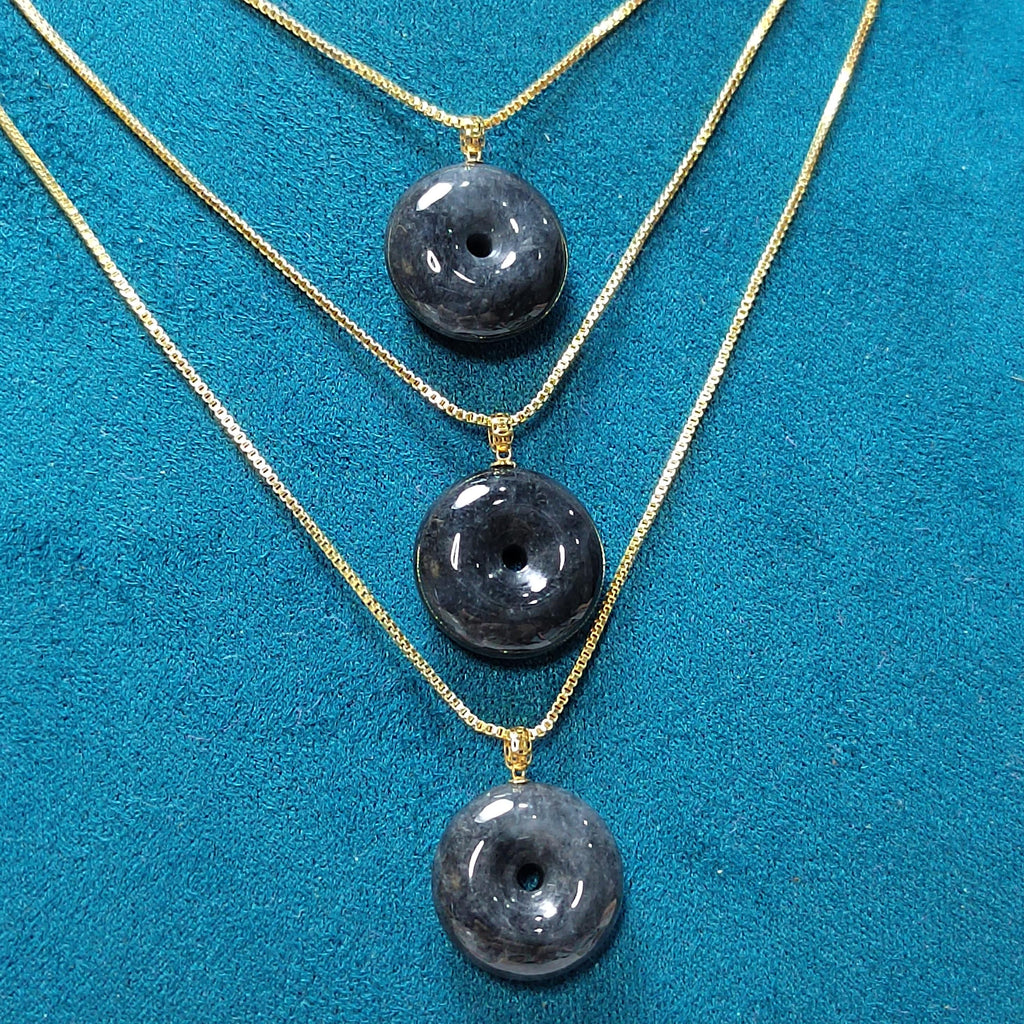 Natural Burmese Certified Untreated Wuji Donut Pendant, 18K Solid Yellow Gold Setting - 乌鸡平安扣 SL027 - SL Precious