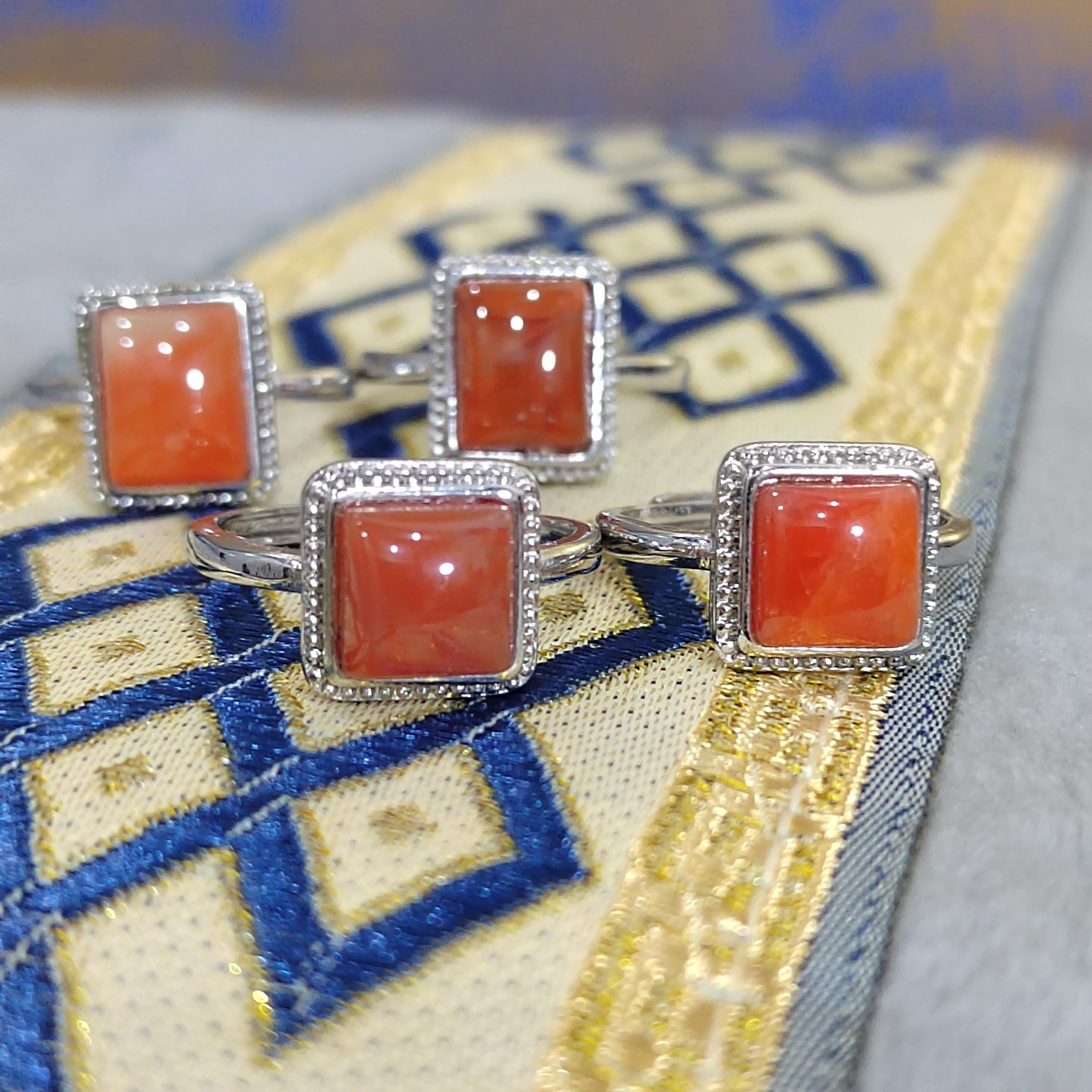Liangshan Waxi Nanhong Agate Ring: 18K Gold-Plated Brass, Adjustable SL419