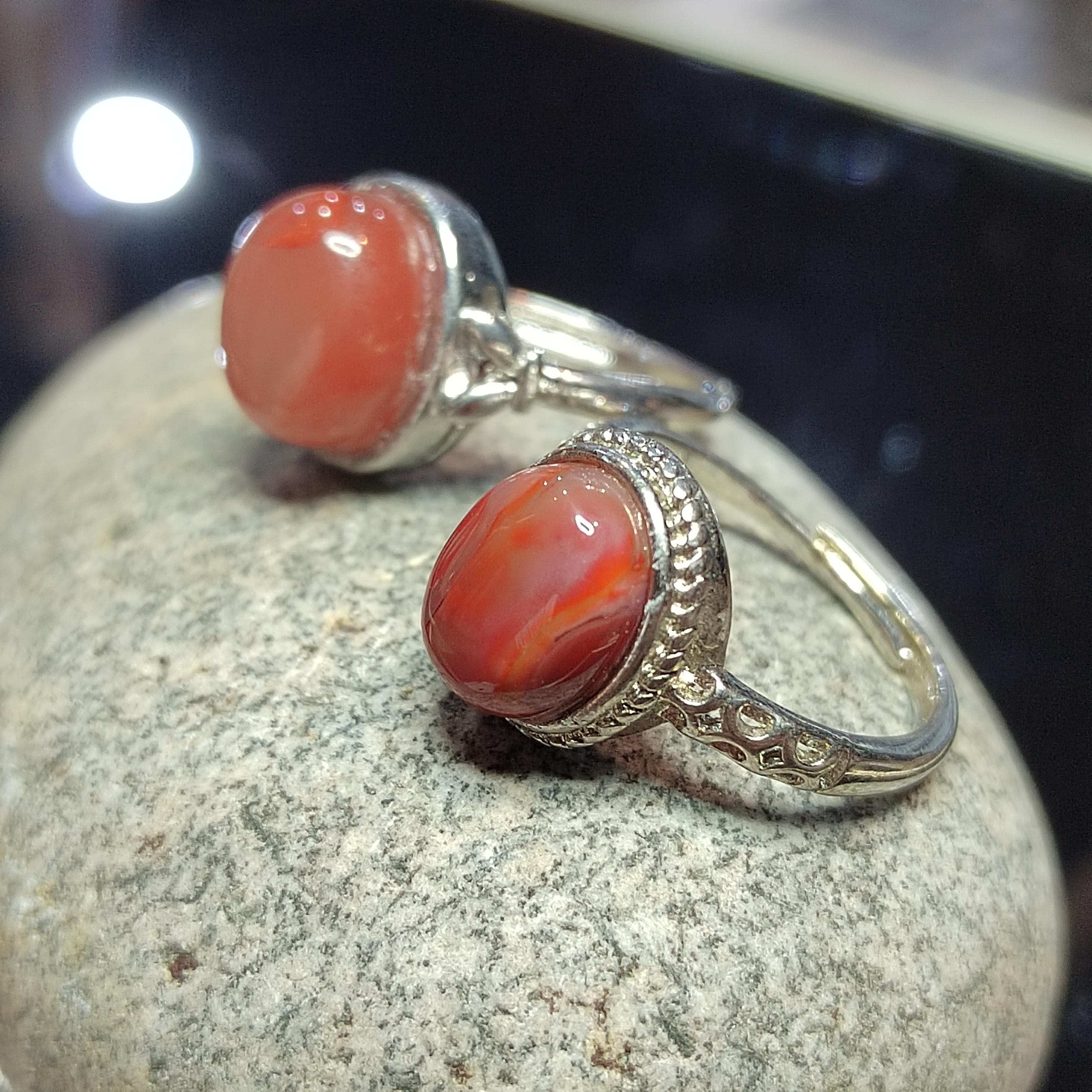 Waxi Nanhong South Red Agate Ring Set: 18K Gold, Victorian & Minimalist SL418