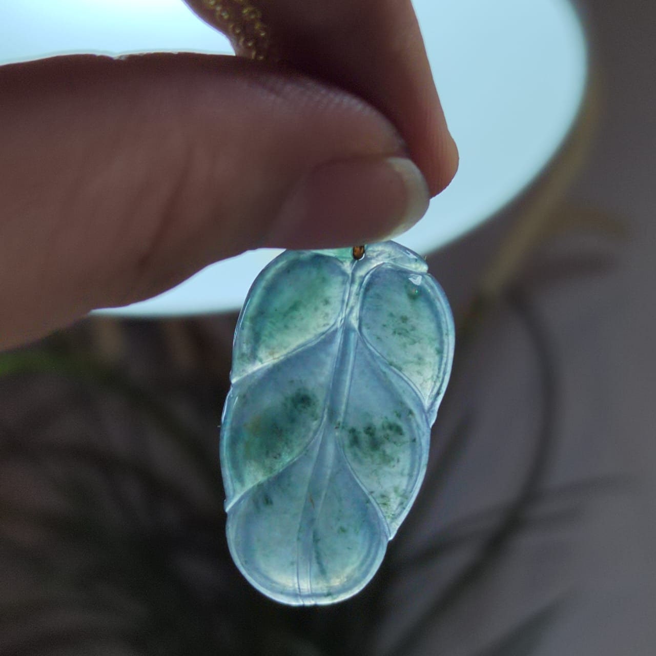 Luxurious 18k Gold Pendant with Certified Guatemala Leaf Jadeite | A-Grade Translucent Gemstone SL8017 - SL Precious