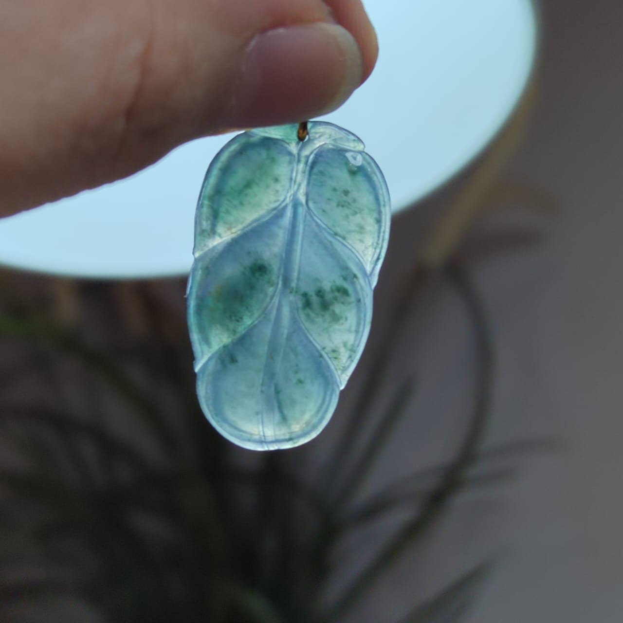 Luxurious 18k Gold Pendant with Certified Guatemala Leaf Jadeite | A-Grade Translucent Gemstone SL8017 - SL Precious