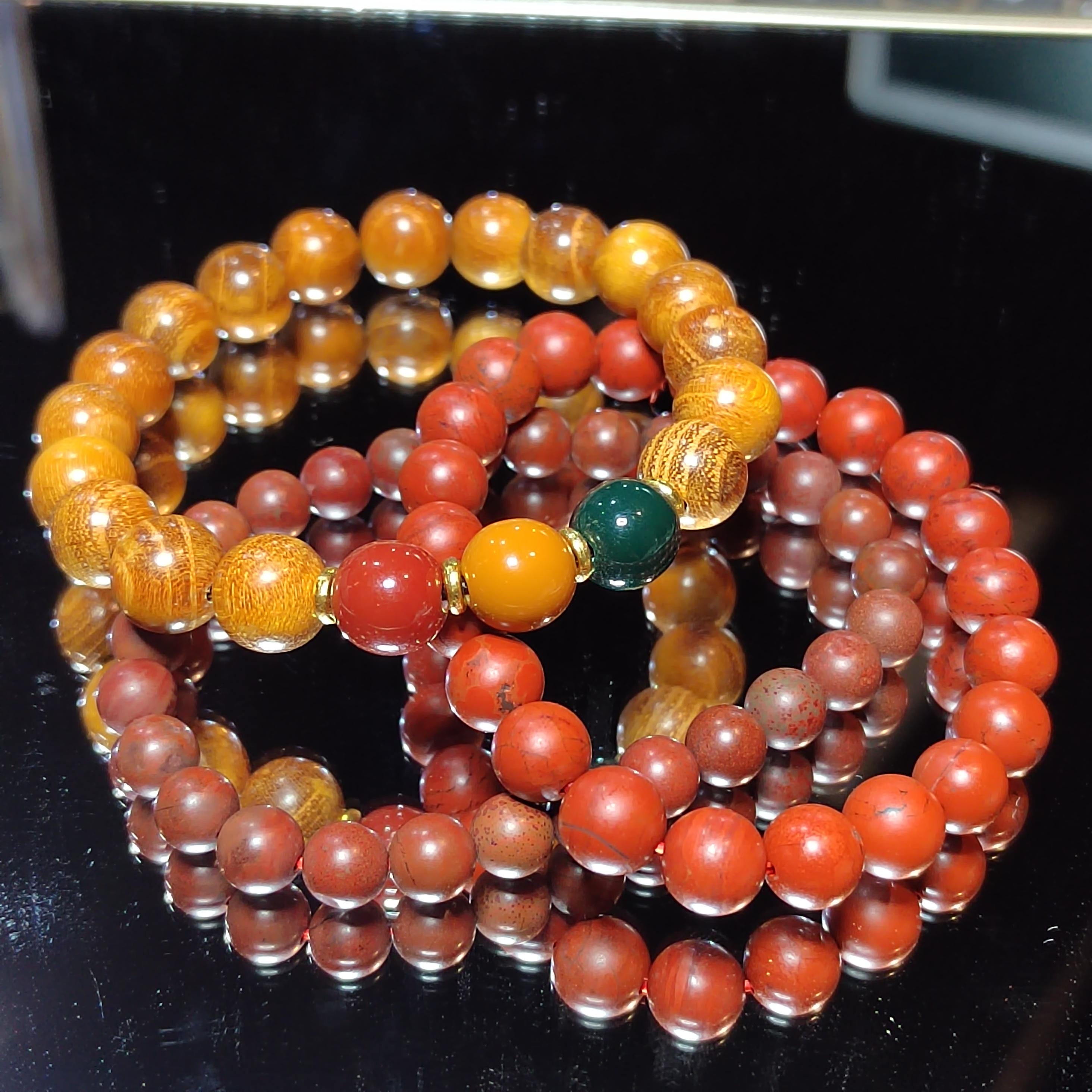 Certified Wujia South Red Agate Bracelet Set: Sandalwood & Resin Accents SL414