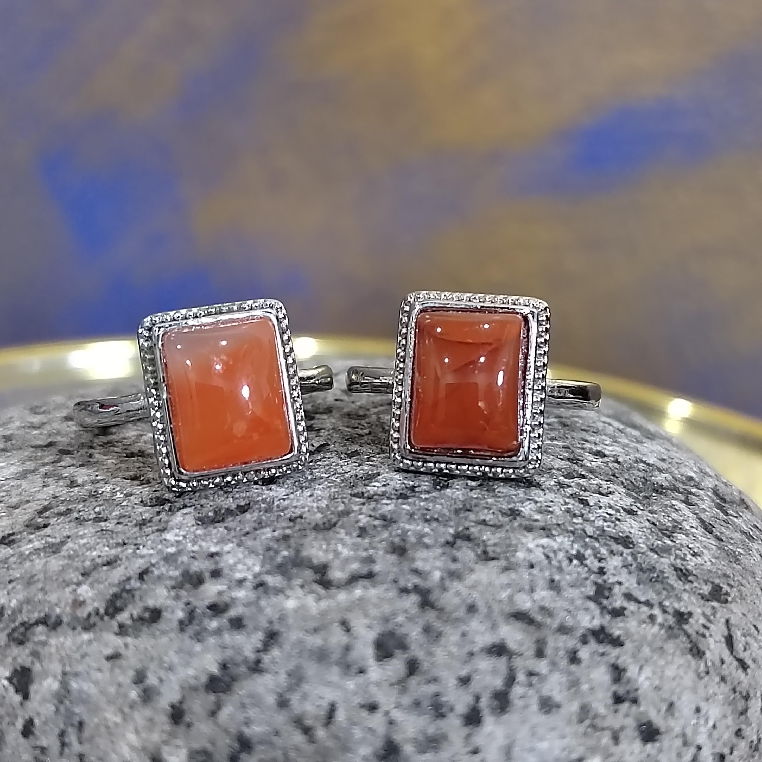 Liangshan Waxi Nanhong Agate Ring: 18K Gold-Plated Brass, Adjustable SL419