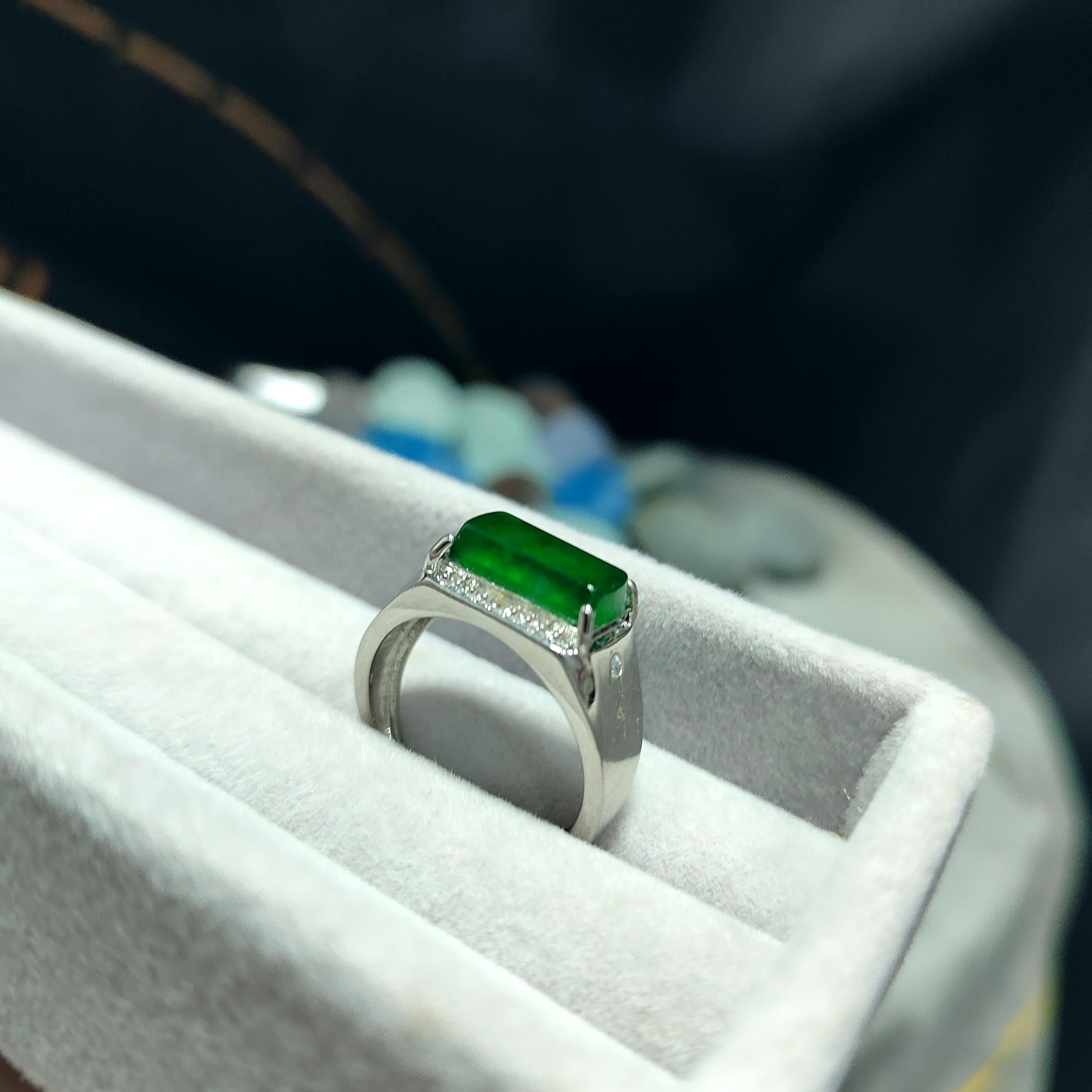Certified A-Grade Natural Untreated Guatemala Imperial Green Men Ring S925 Sterling Silver Zircon Set SL374