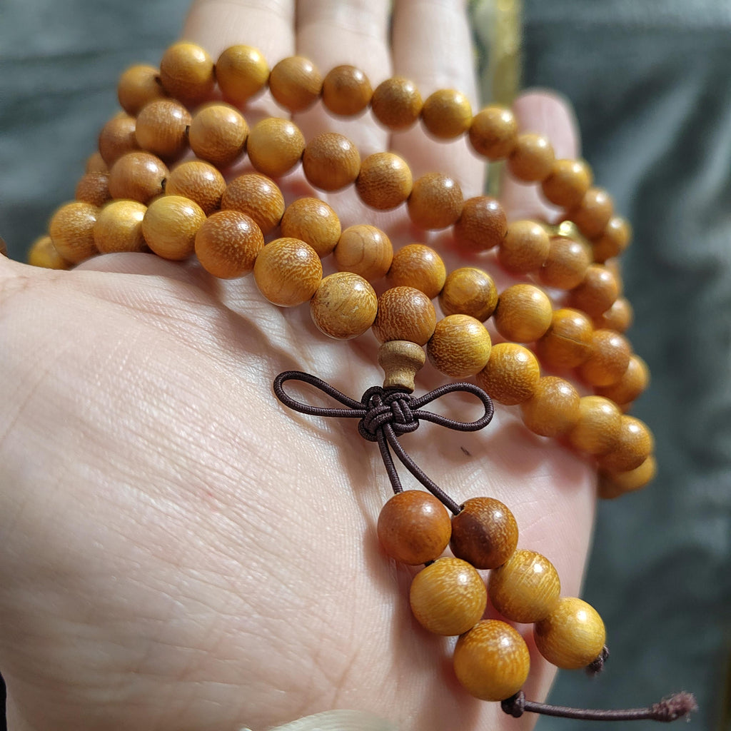 108 Beads Vietnamese Agarwood Mala – Golden Hue Cultivated Oud | Fruity Woody Aroma Meditation Necklace SL435A
