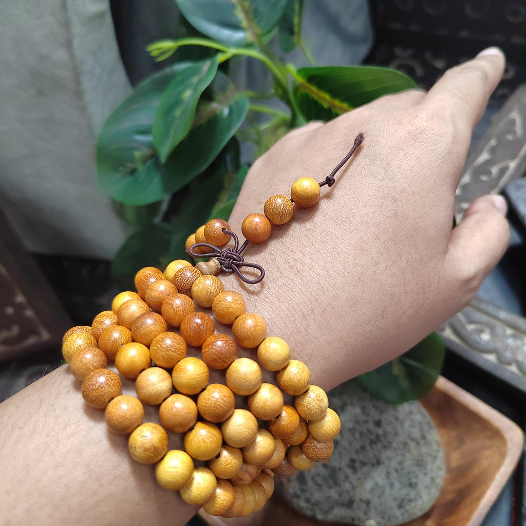 108 Beads Vietnamese Agarwood Mala – Golden Hue Cultivated Oud | Fruity Woody Aroma Meditation Necklace SL435A