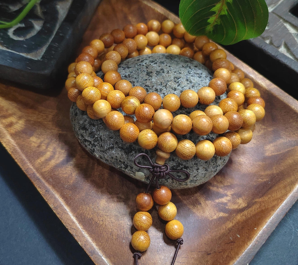 108 Beads Vietnamese Agarwood Mala – Golden Hue Cultivated Oud | Fruity Woody Aroma Meditation Necklace SL435A