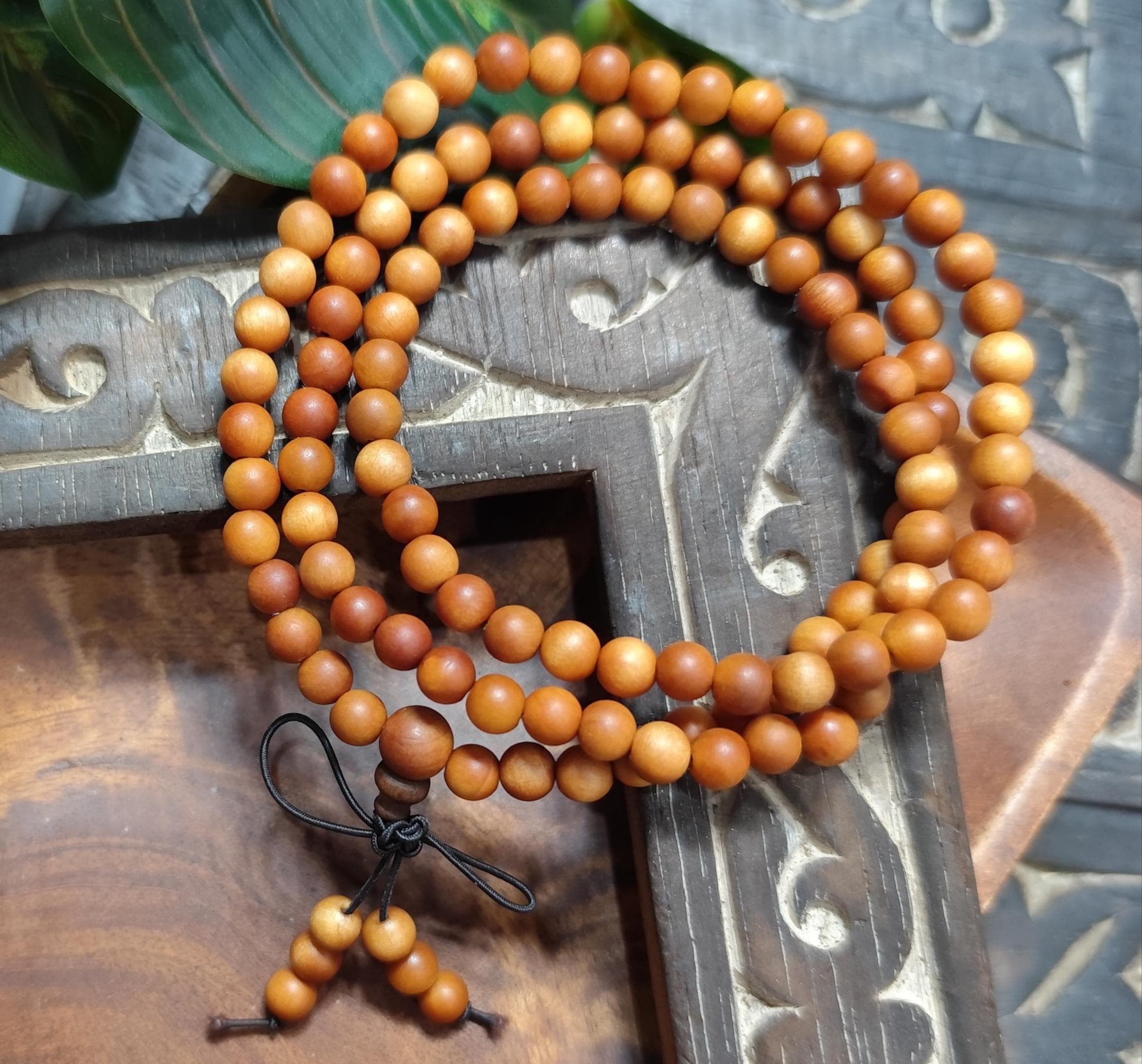 Natural Sandalwood Bead Necklace | 缅甸老山檀 | 108 Beads | Two Sizes Available | Woody Aroma | Oily & Smooth Beads SL449