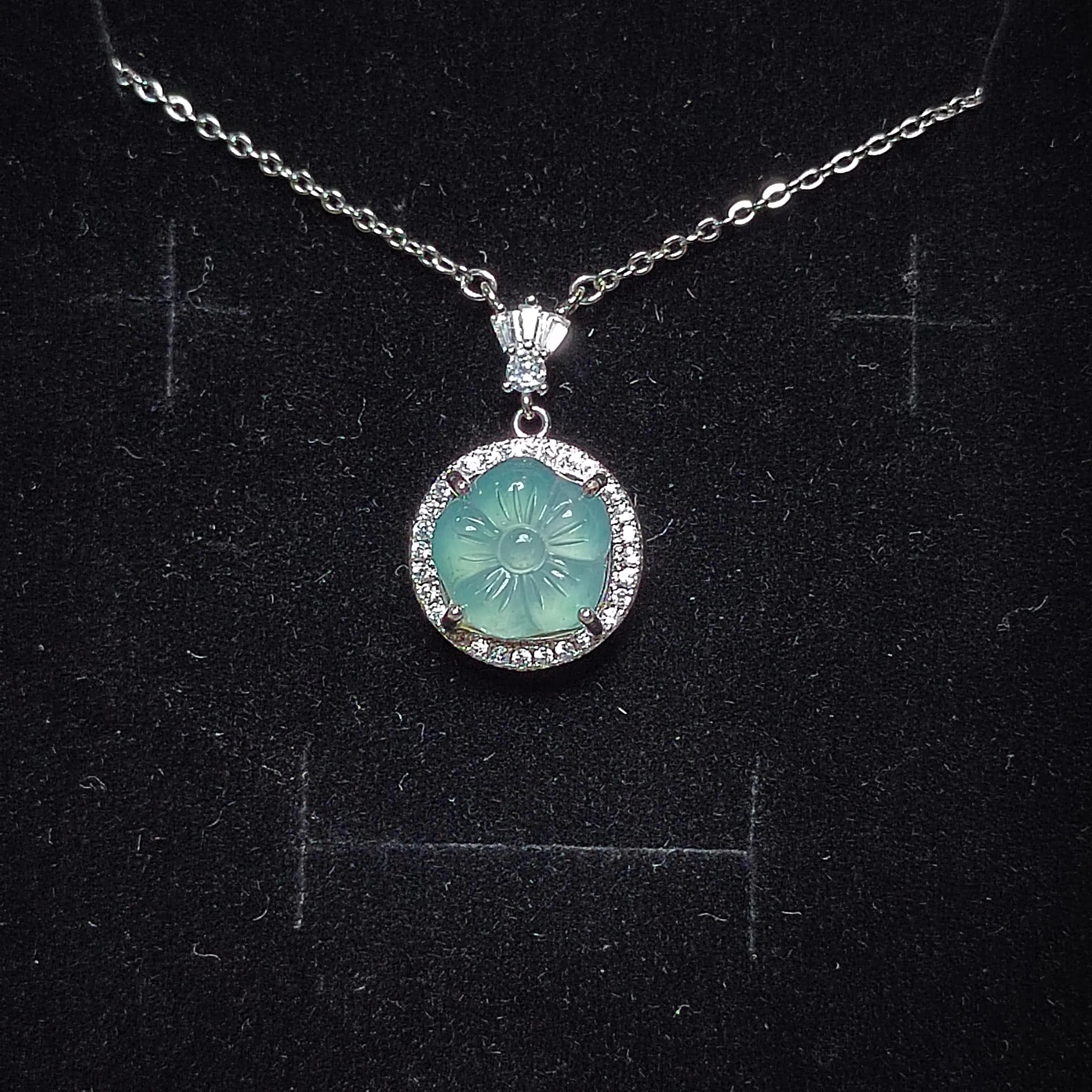 Certified A-Grade Guatemala Jadeite Flower Pendant Necklace | Elegant Minimalist Design with Zircon | S925 Sterling Silver | SL362B SL Precious