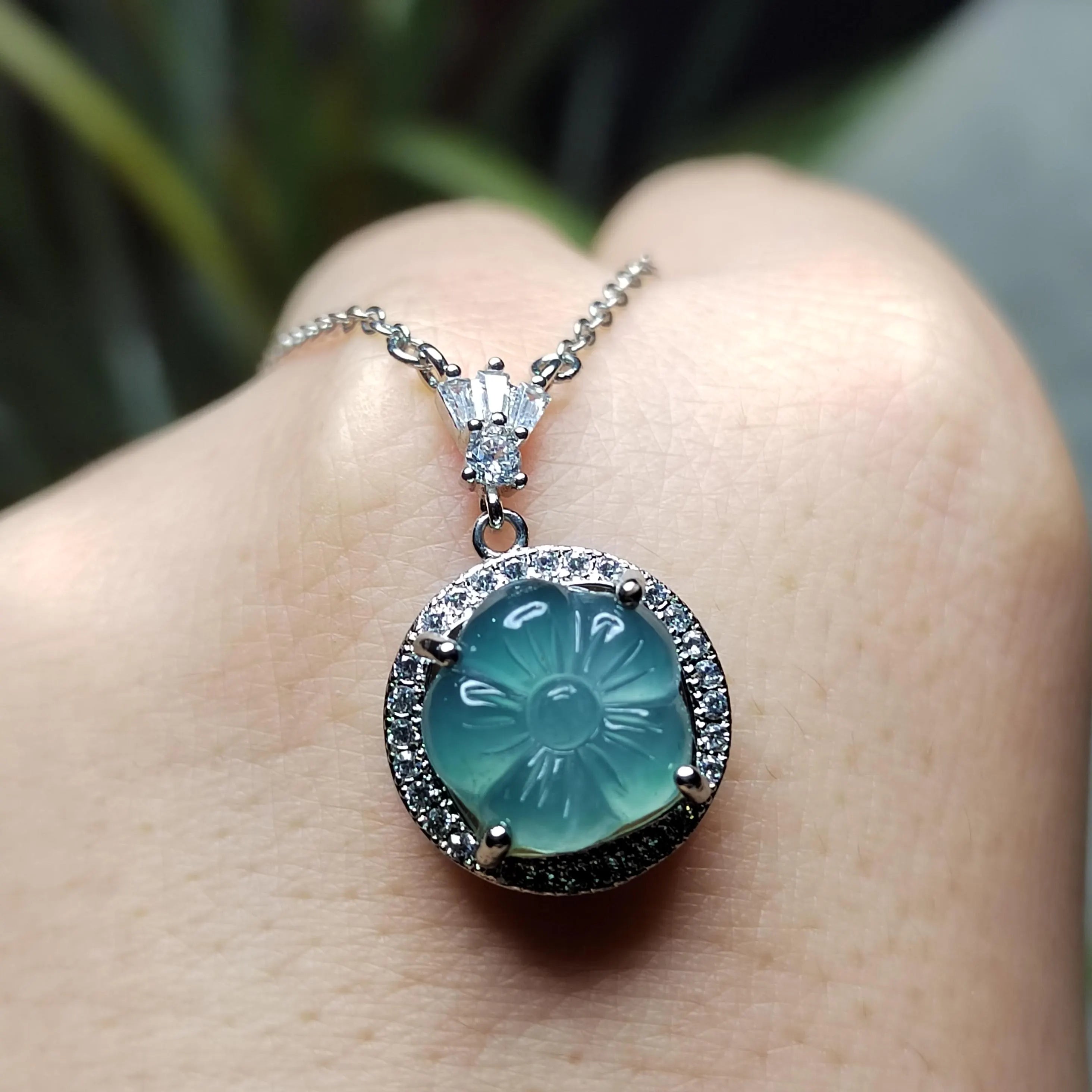 Certified A-Grade Guatemala Jadeite Flower Pendant Necklace | Elegant Minimalist Design with Zircon | S925 Sterling Silver | SL362B SL Precious