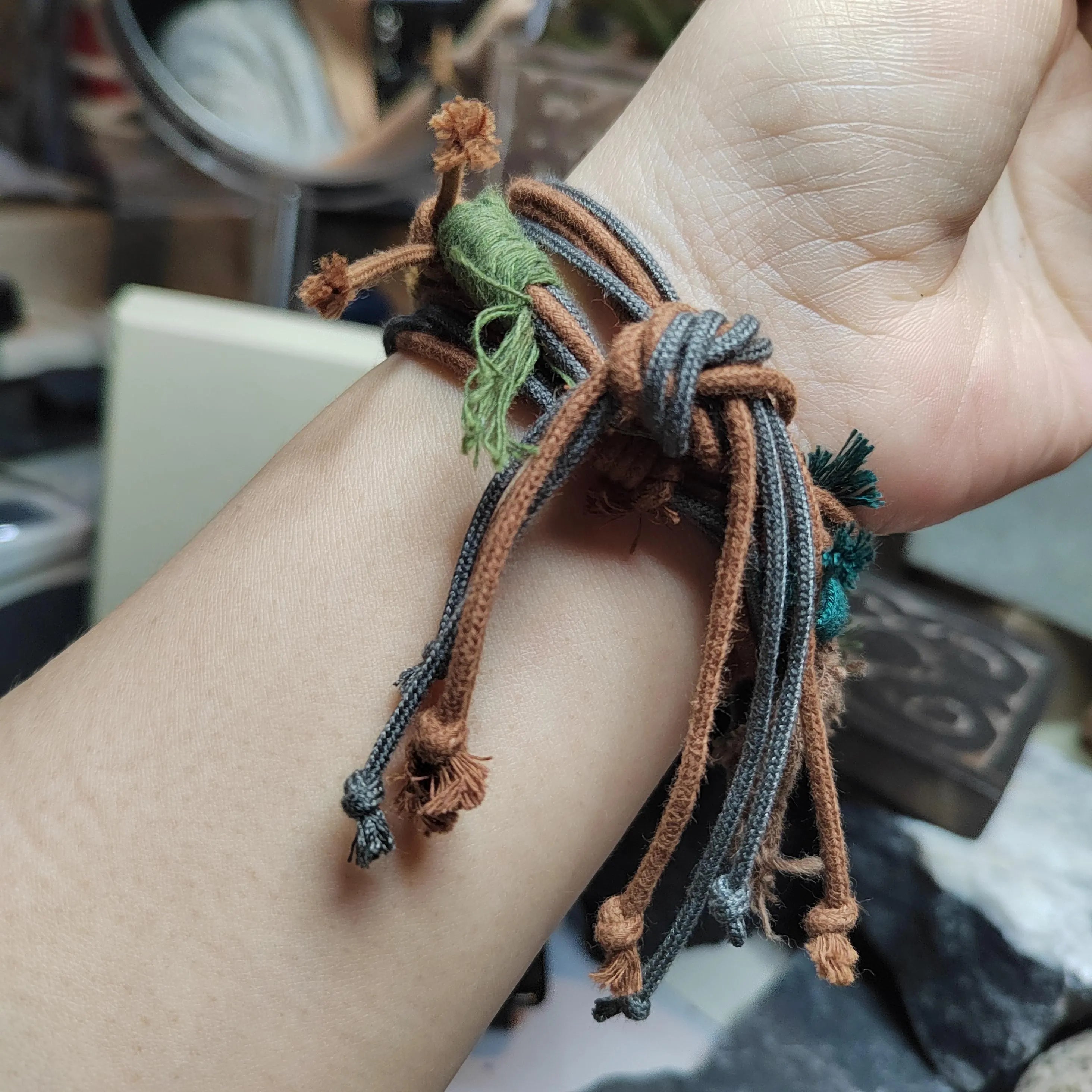 Certified Handmade 2‑Ways Design Pendant Necklace & Bracelet 段树林河磨玉枕头水草 | SL513 SL Precious