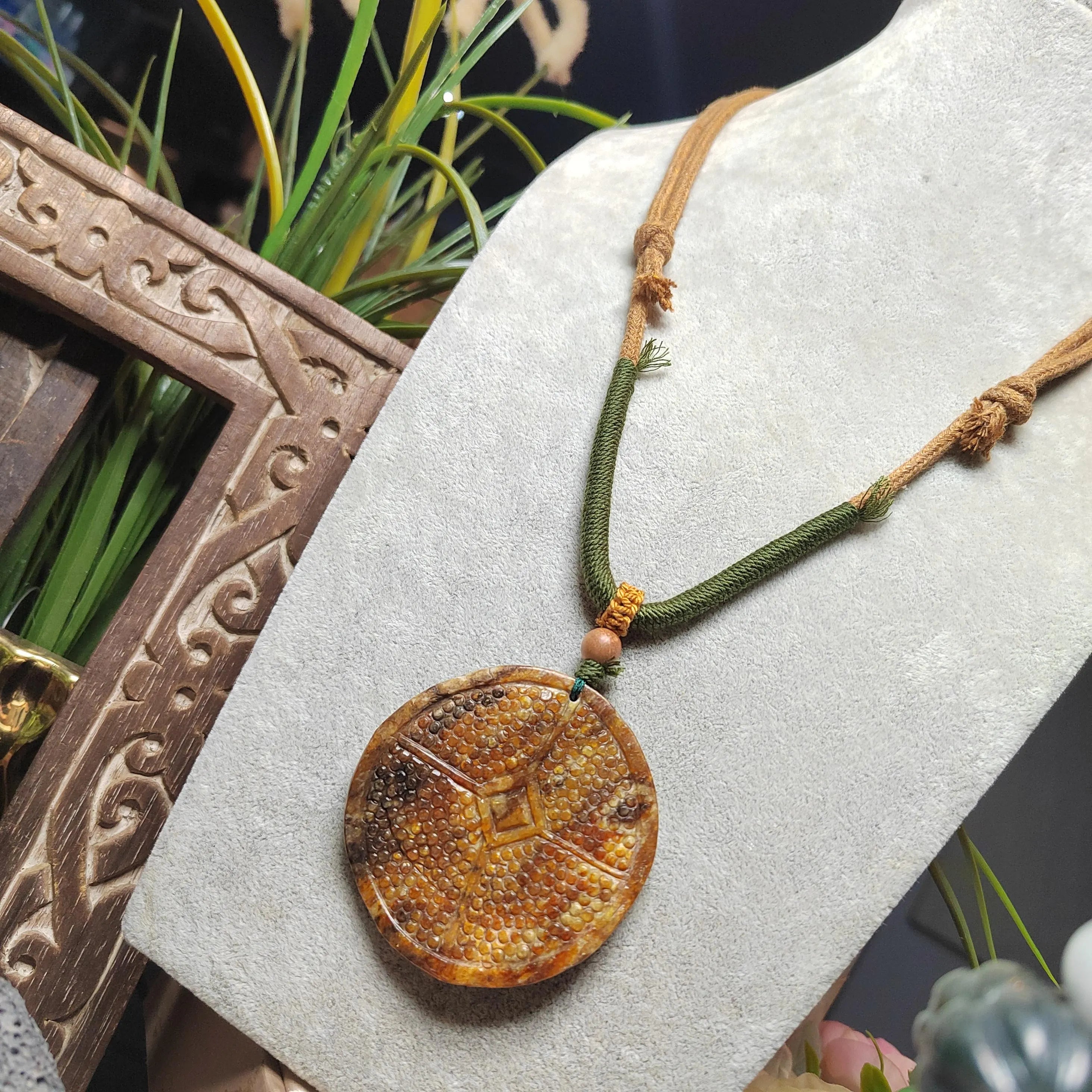 Certified Natural Hemo Jade Round Honeycomb Heaven‑Earth Design Pendant |段树林河磨玉老油黃皮火燎皮 SL487 SL Precious