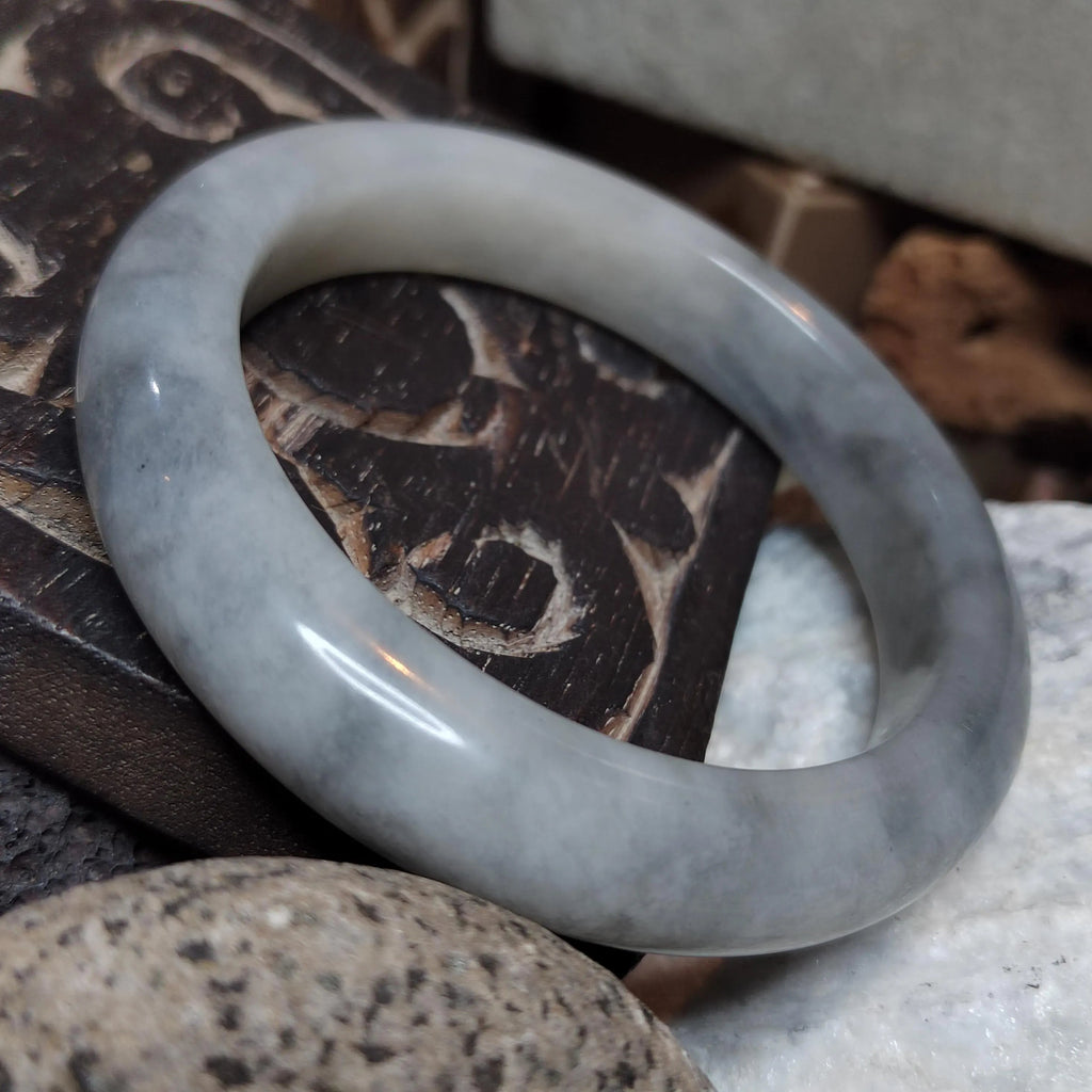 Certified Natural Xiuyan Jade Bangle | White‑Grey Floating Flower (64mm) SL178 SL Precious