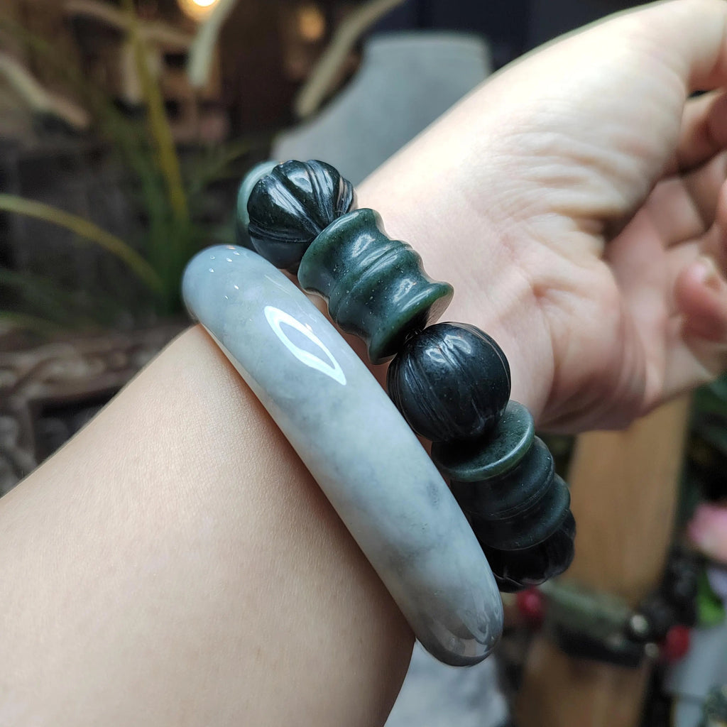 Certified Natural Xiuyan Jade Bangle | White‑Grey Floating Flower (64mm) SL178 SL Precious