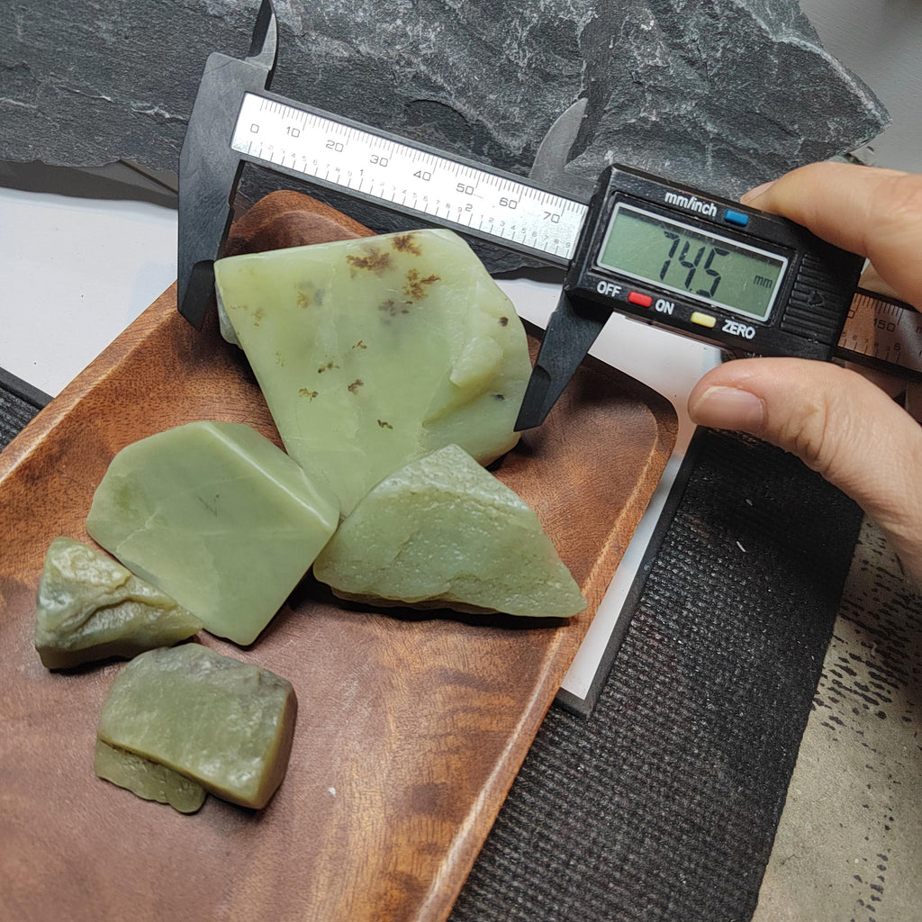 Nephrite Jade Raw Fragments • Huangkou Ice Yellow, Water Grass Flower Pattern 453g SL537 SL Precious