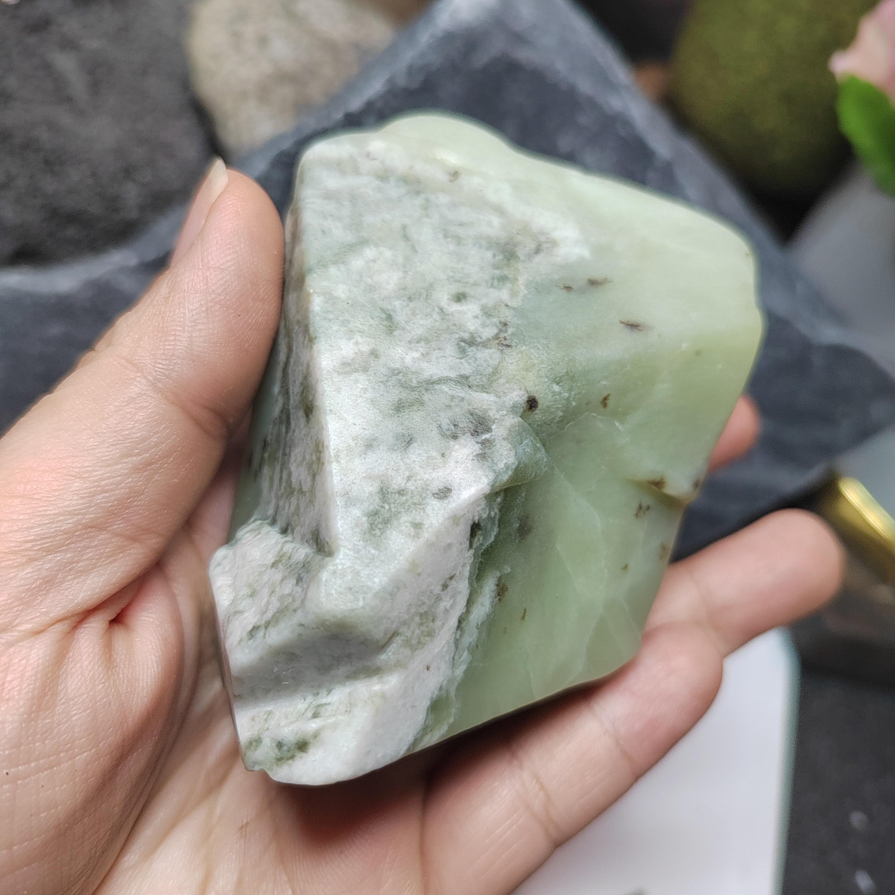 Nephrite Jade Raw Fragments • Huangkou Ice Yellow, Water Grass Flower Pattern 453g SL537 SL Precious