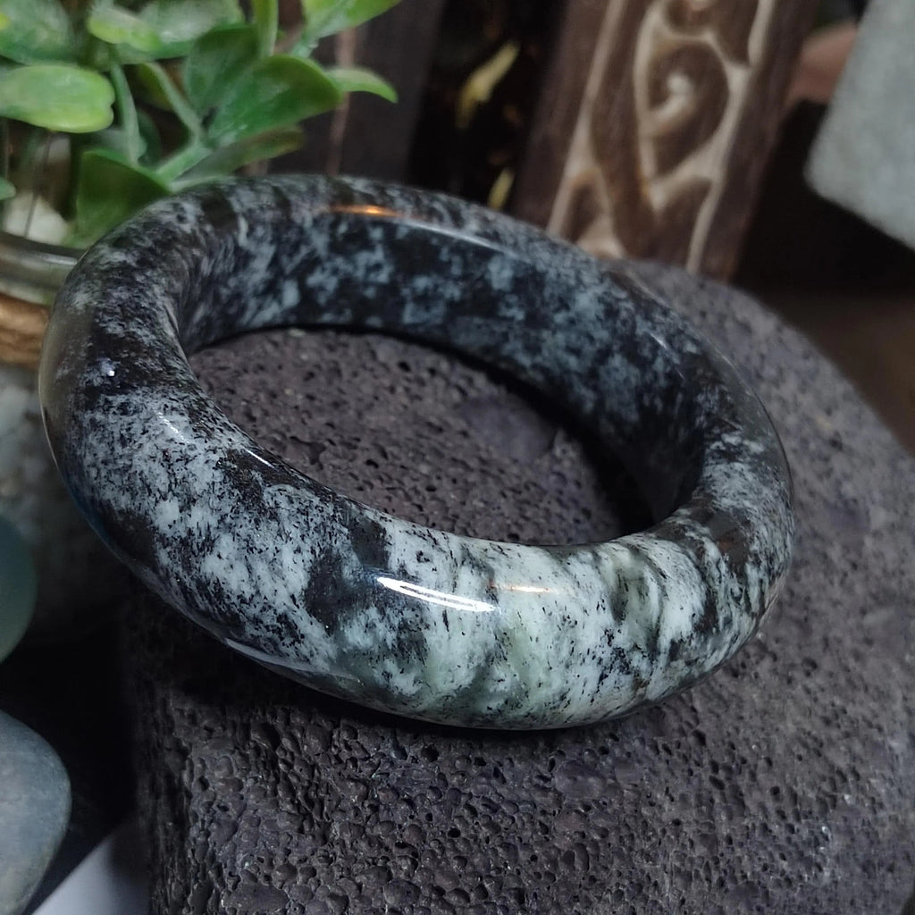 Certified Rare Large Natural Xiuyan Jade Bangle “Ink Cloud Elegance” 59.9mm | SL553 SL Precious