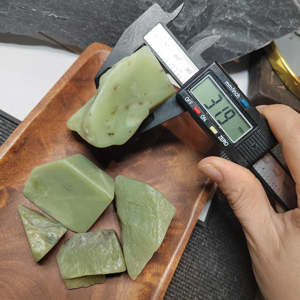 Nephrite Jade Raw Fragments • Huangkou Ice Yellow, Water Grass Flower Pattern 453g SL537 SL Precious