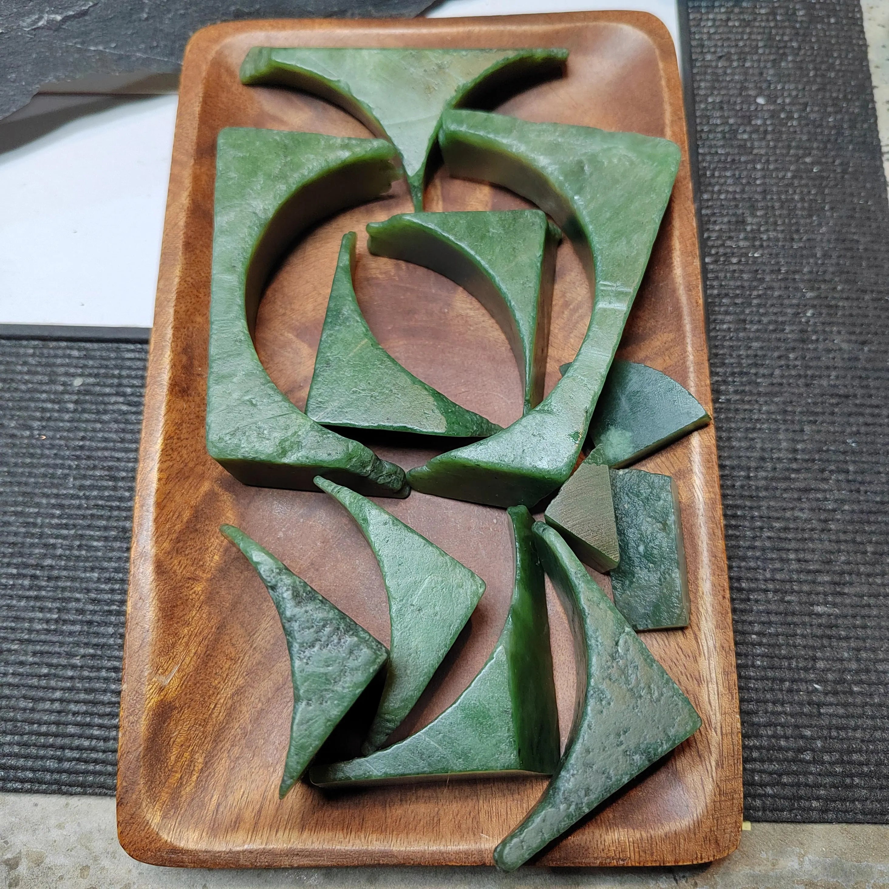 Natural DIY Green Nephrite Jade Raw Fragments · 446g Offcuts | SL538 SL Precious