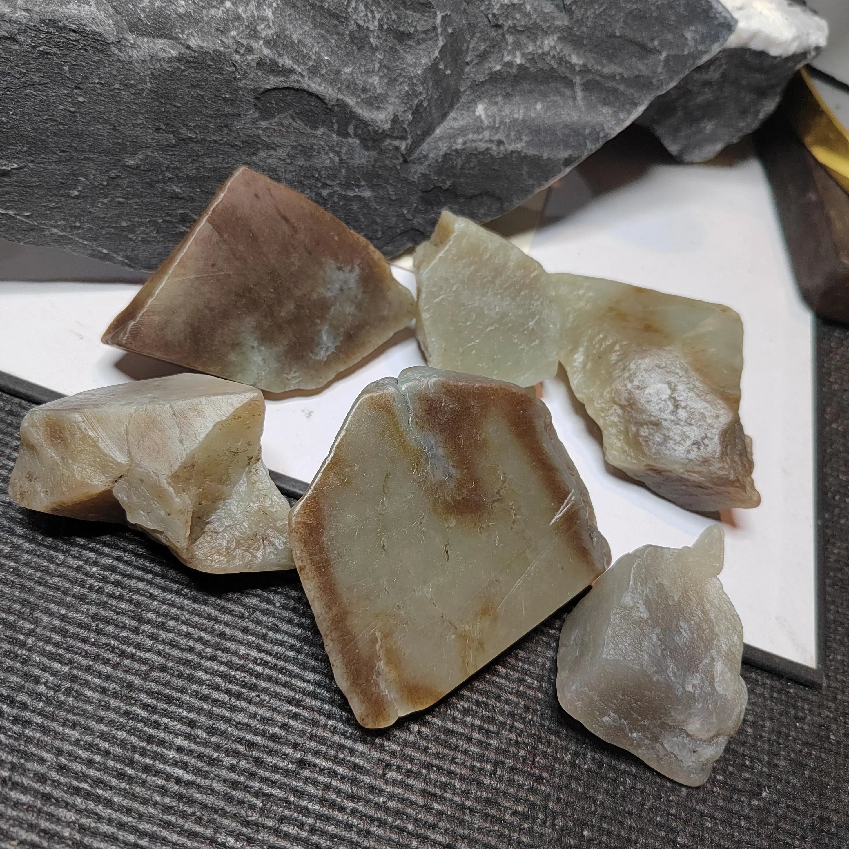 Natural DIY Nephrite Jade Raw Fragments · 443g Sugar Brown Tone | SL541 SL Precious