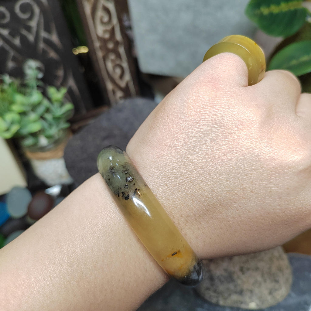 Certified Natural Xiuyan Jade Bangle “Ink & Amber Fortune” | Inner 64.8mm SL564 SL Precious