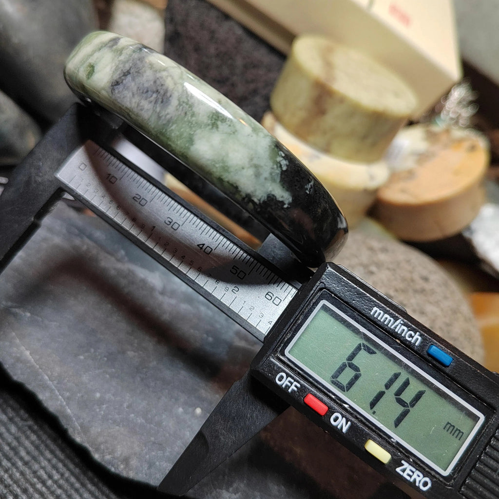 Collector’s Grade Xiuyan Jade Bangle “Cloud Veil Horizon” | 61.4 mm SL570 SL Precious