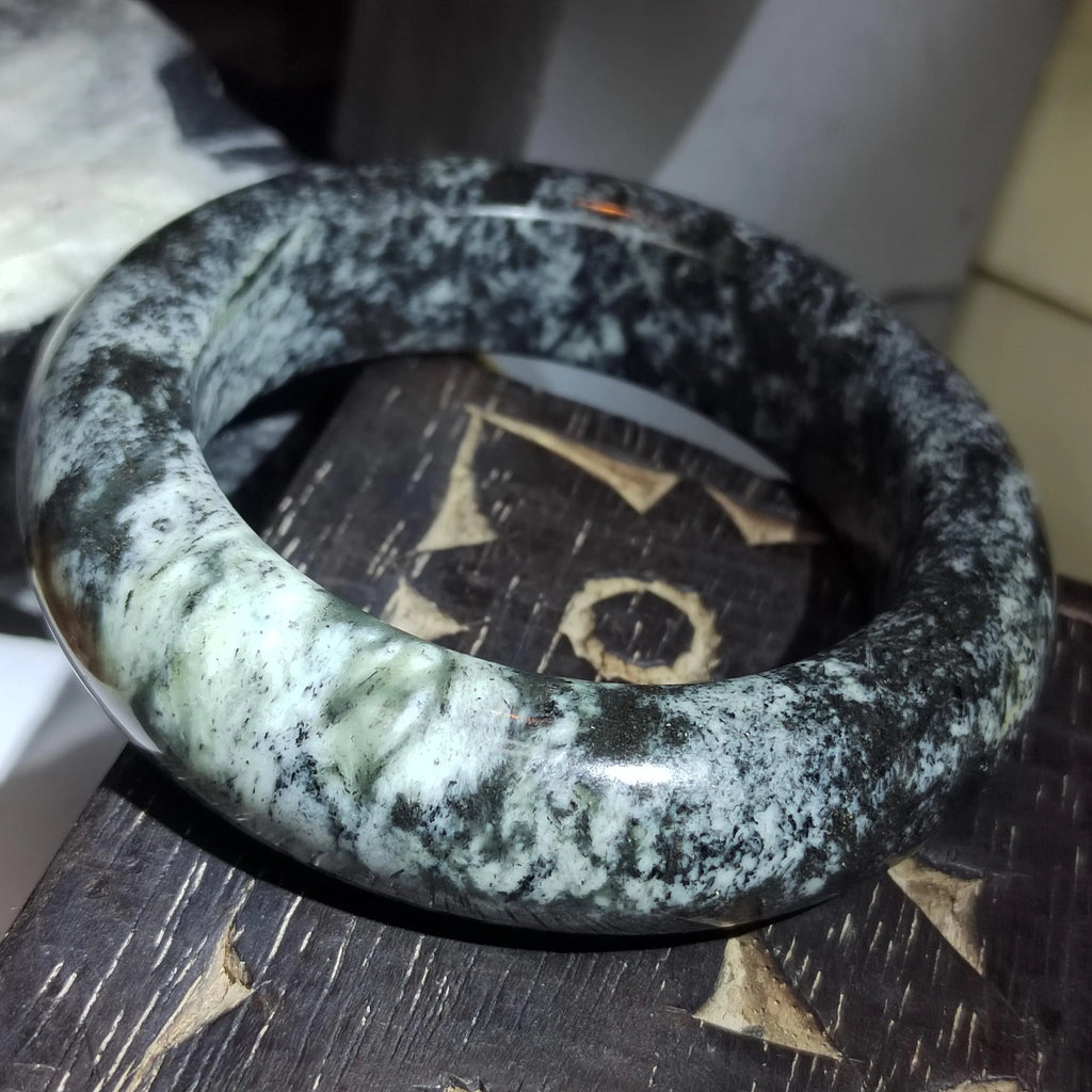 Certified Rare Large Natural Xiuyan Jade Bangle “Ink Cloud Elegance” 59.9mm | SL553 SL Precious