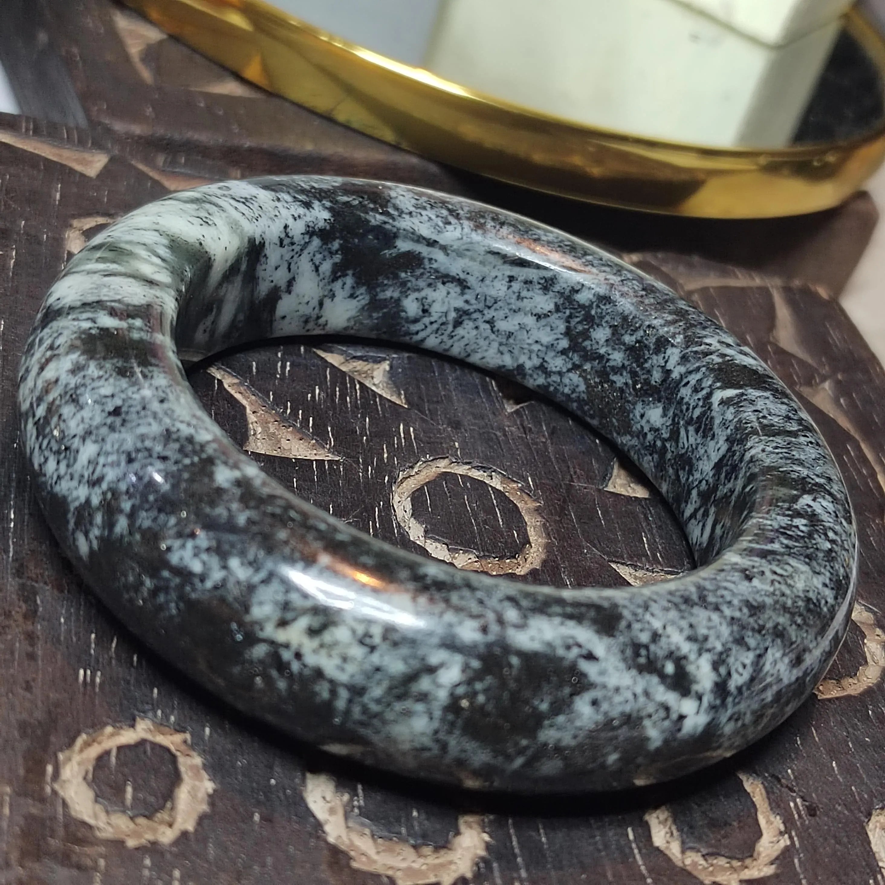 Certified Rare Large Natural Xiuyan Jade Bangle “Ink Cloud Elegance” 59.9mm | SL553 SL Precious