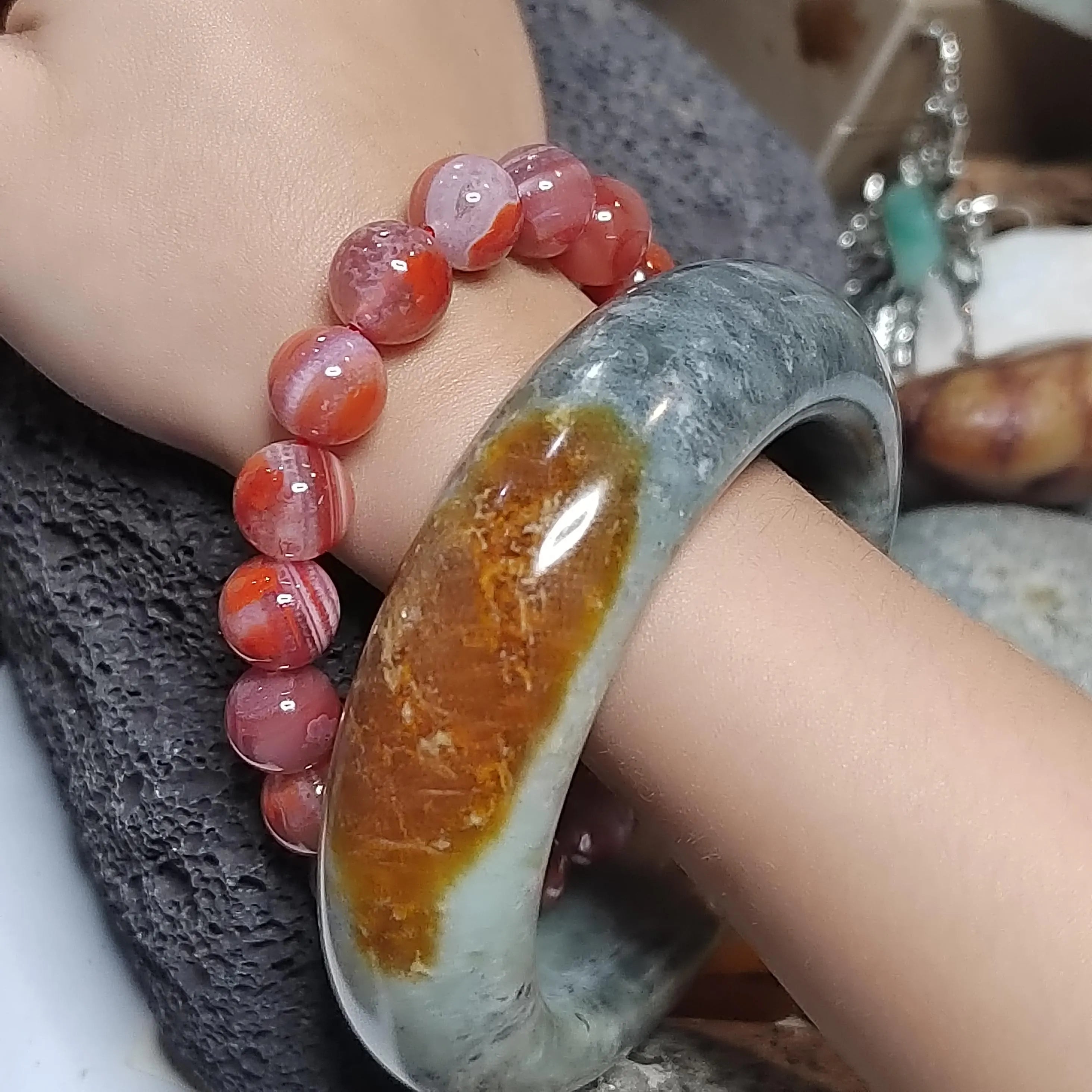 Certified Natural Xiuyan Golden Mark Jade Bangle “Ink & Gold Harmony” 57.5mm | SL554 SL Precious