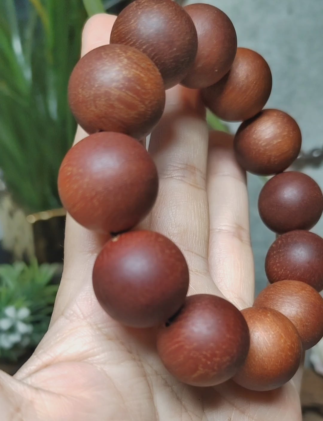 Natural Vietnam Jade-Gloss Red Aromatic Wood Bracelet | 18.3mm Beads 52g | Fruity Woody Aroma | For Panwan & Daily Wear SL522